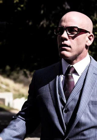 Грязная блондинка Лена Пол осталась со спермой на лице после того, как ее трахнули захватчики - 15