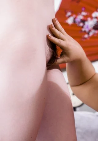 Наташа Найс устраивает лесбийский секс втроем со своей падчерицей и подругой - 5