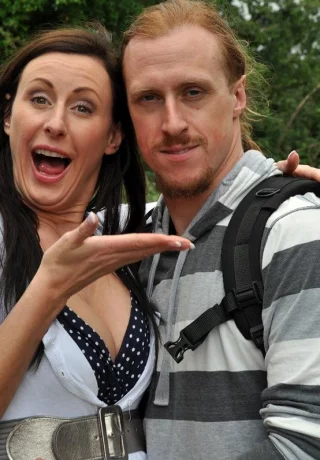 Потрясающая зрелая горничная Лара демонстрирует свои навыки сосания члена и траха - 2