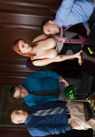 Рыжеволосая секретарша Сири сводит с ума офисных парней своими дынями и навыками - 3