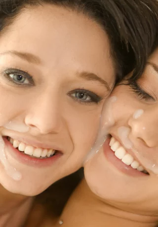 Невинные девушки со свежими личиками Ариана Мари и Скай Лайт занимаются сексом втроем - 3